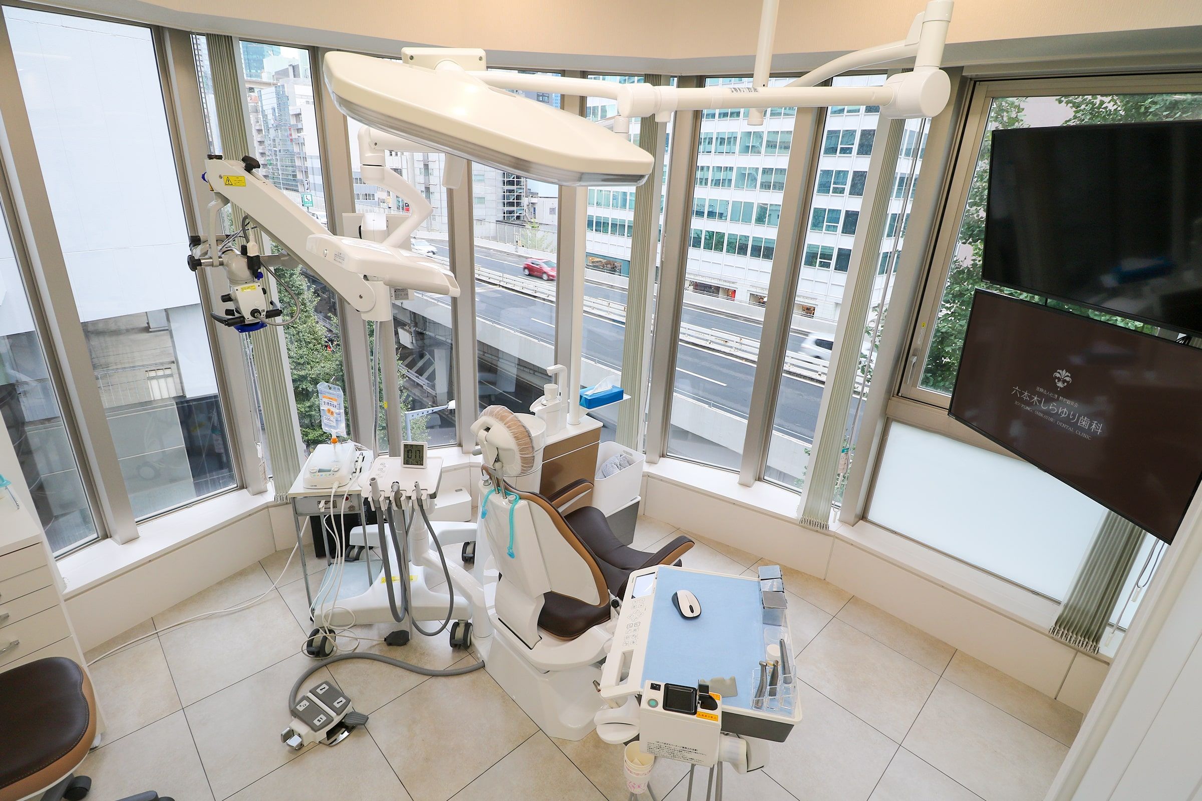 六本木しらゆり歯科のメイン写真