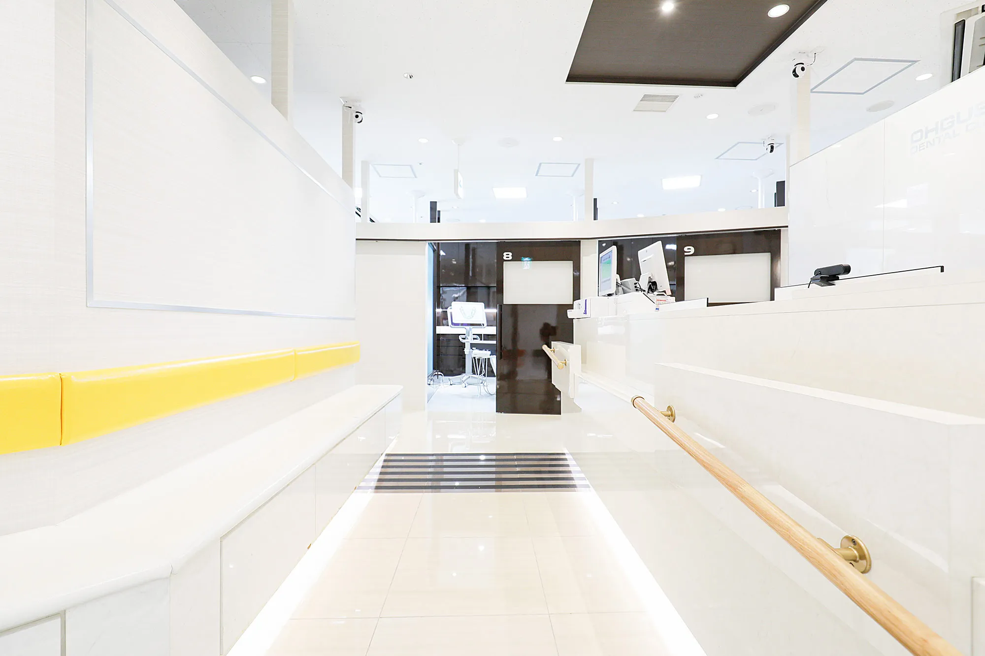 スマイルライン歯科・矯正歯科マークイズ福岡ももち