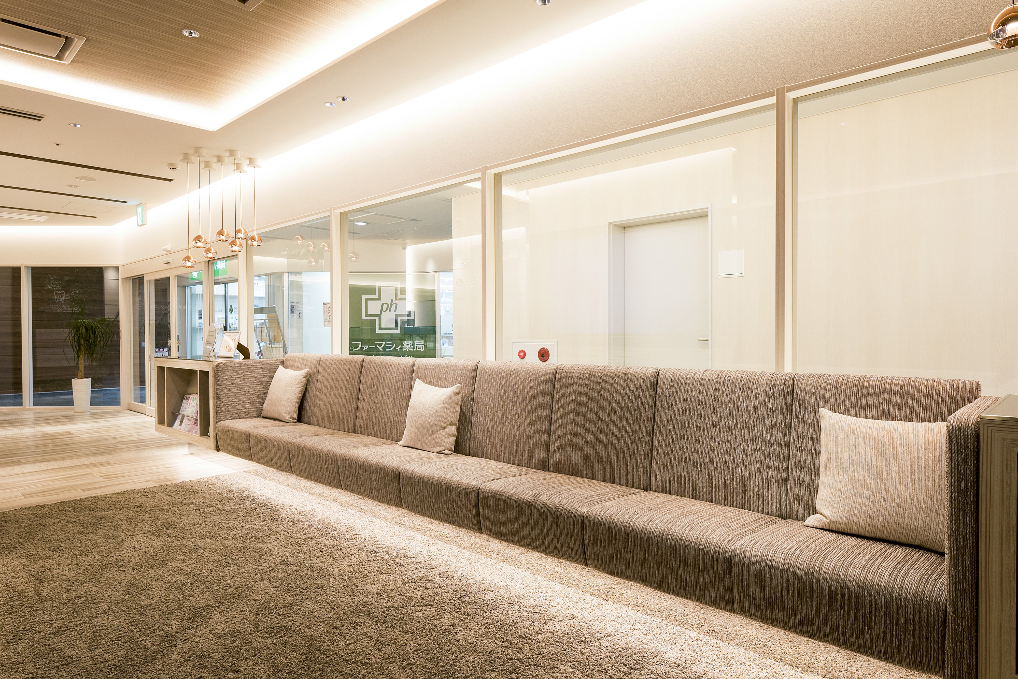 銀座青山You矯正歯科 広島駅前医院のサブ写真